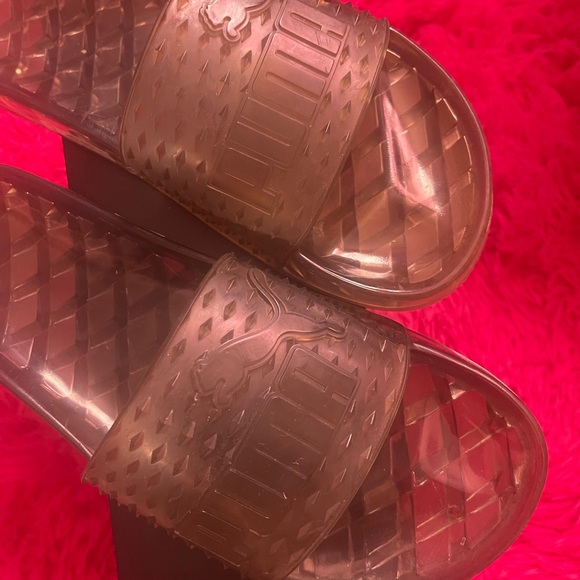 Rihanna puma by fenty jelly slides 9.5 women - Picture 2 of 8